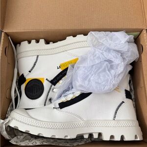 Palladium Unisex Pampa Hi-Top Sneakers